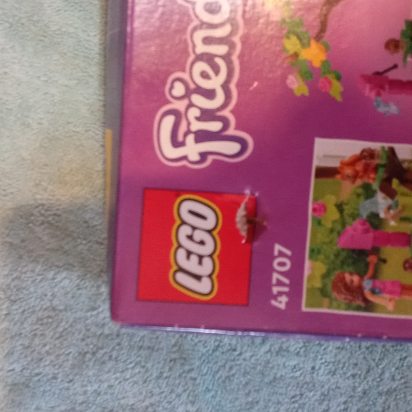 Lego - Picture 6 of 6